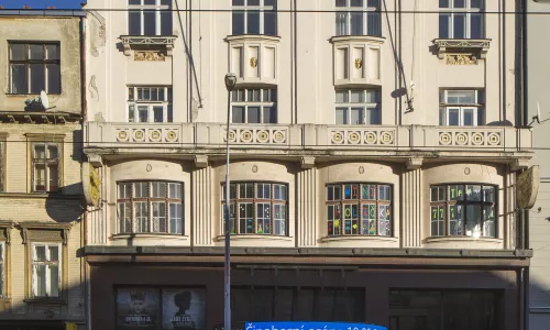 B123 Městské divadlo Brno (Nájemní dům Else Fantové s kinem Bio Universum)